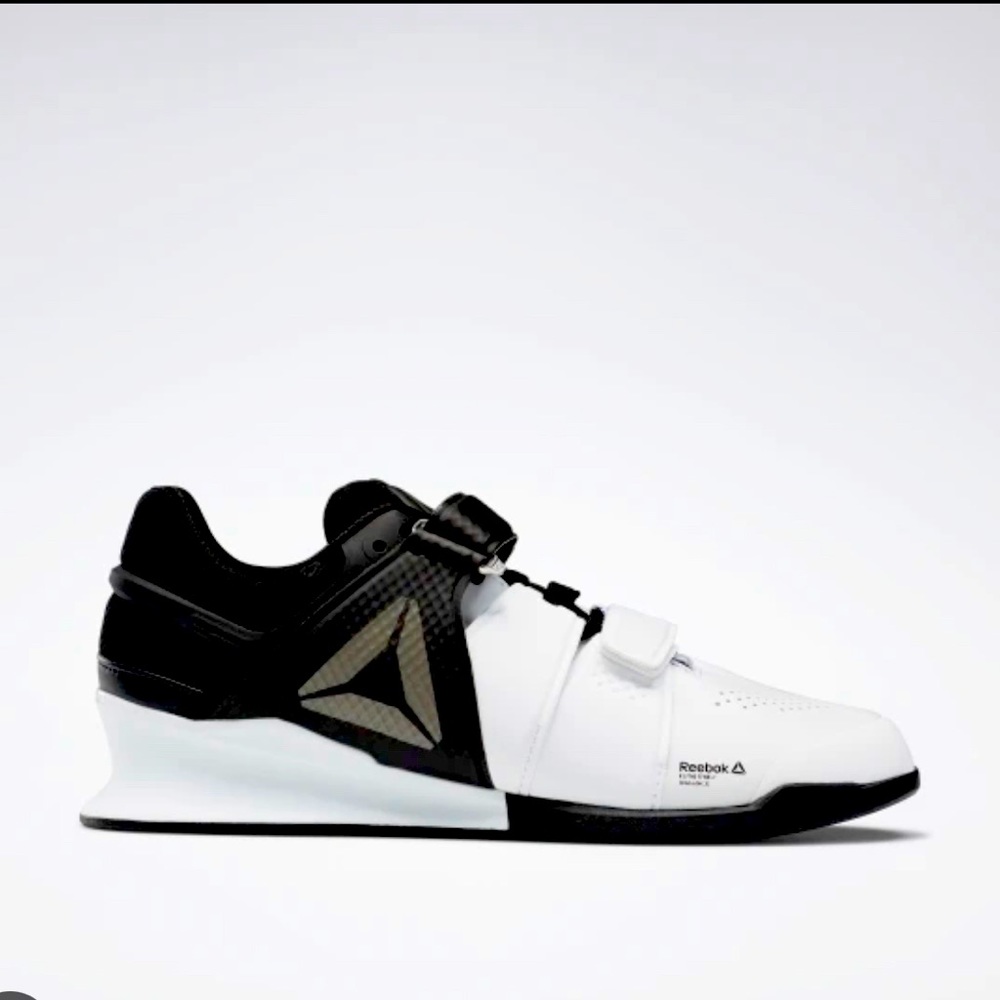 Men’s sz 9 Reebok Legacy Lifter